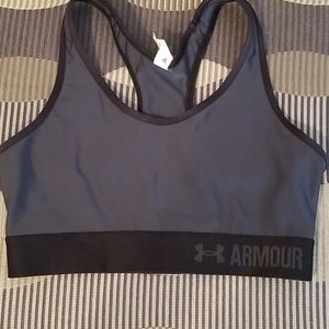 Under armour sports bra size small